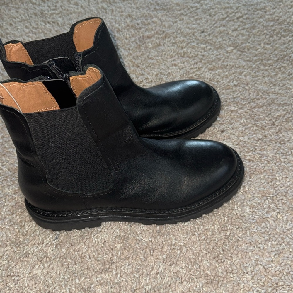 Ankle boots